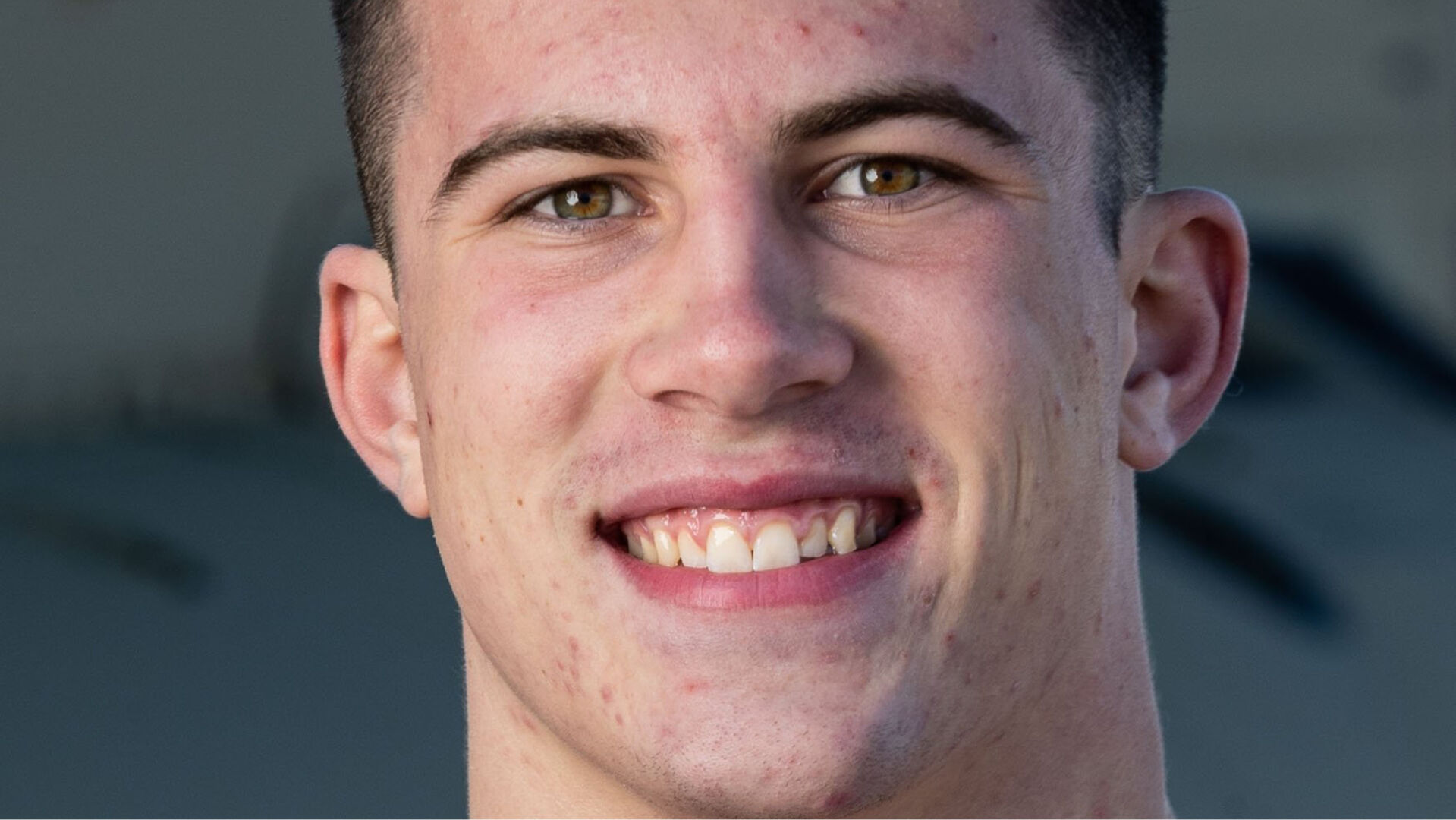 LB Vince Genatone